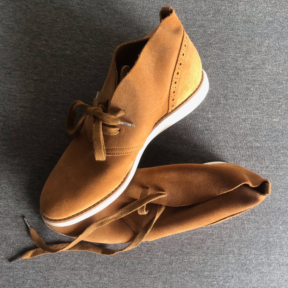 Cole Haan women's lunargrand chukka shoes